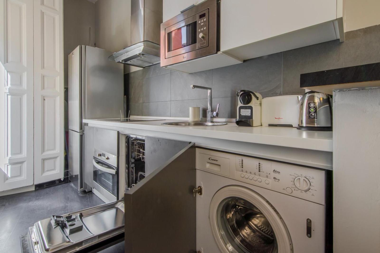 Great Apt Para 6Pax In The Heart Of Madrid Center Eksteriør bilde